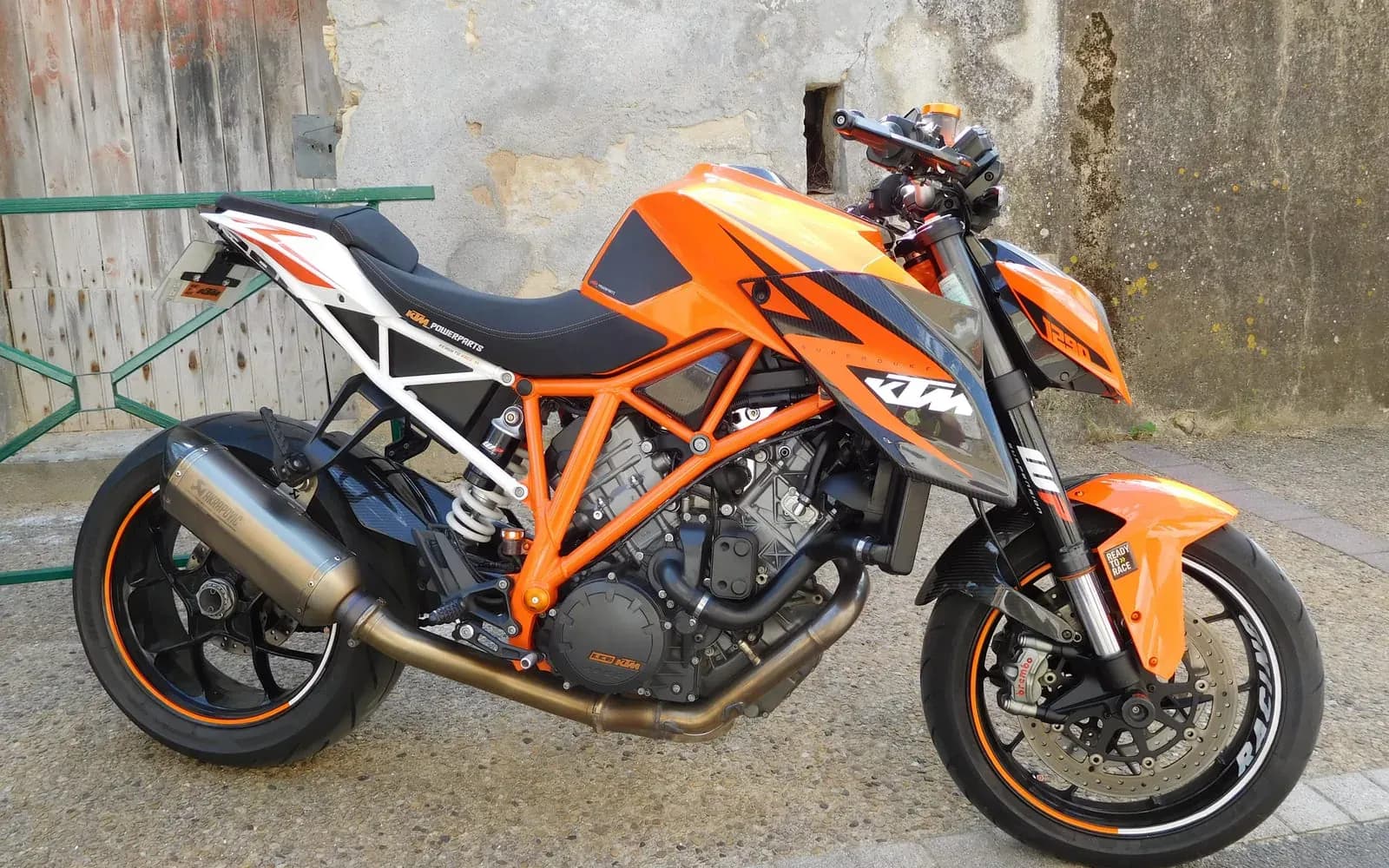 KTM onder Bajaj: hoe Ready to Race bijna vastliep