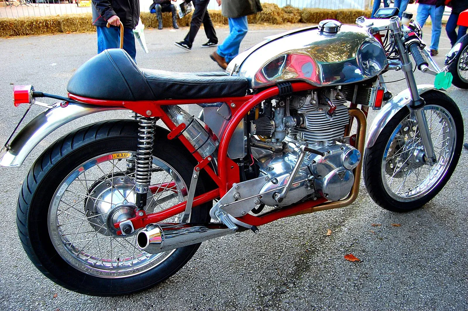 De café racer: hoe een naoorlogse rebellie de taaiste stijl van de motorwereld werd