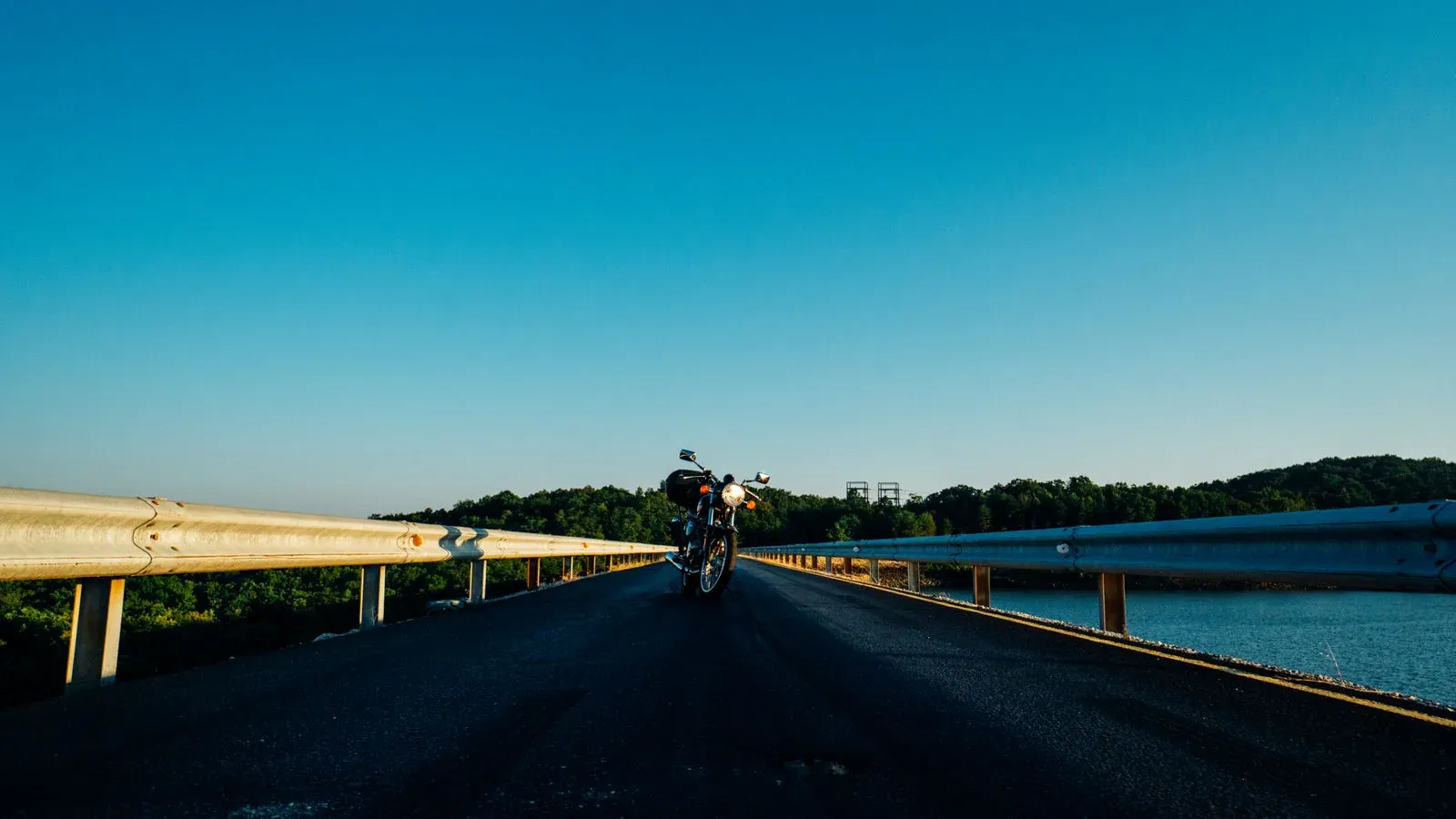Je motor klaarmaken voor de zomer: koel, veilig en ver