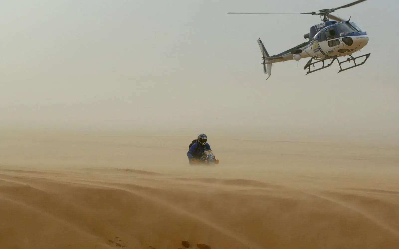 De Dakar: hoe verdwalen in een woestijn de zwaarste motorrace ter wereld schiep