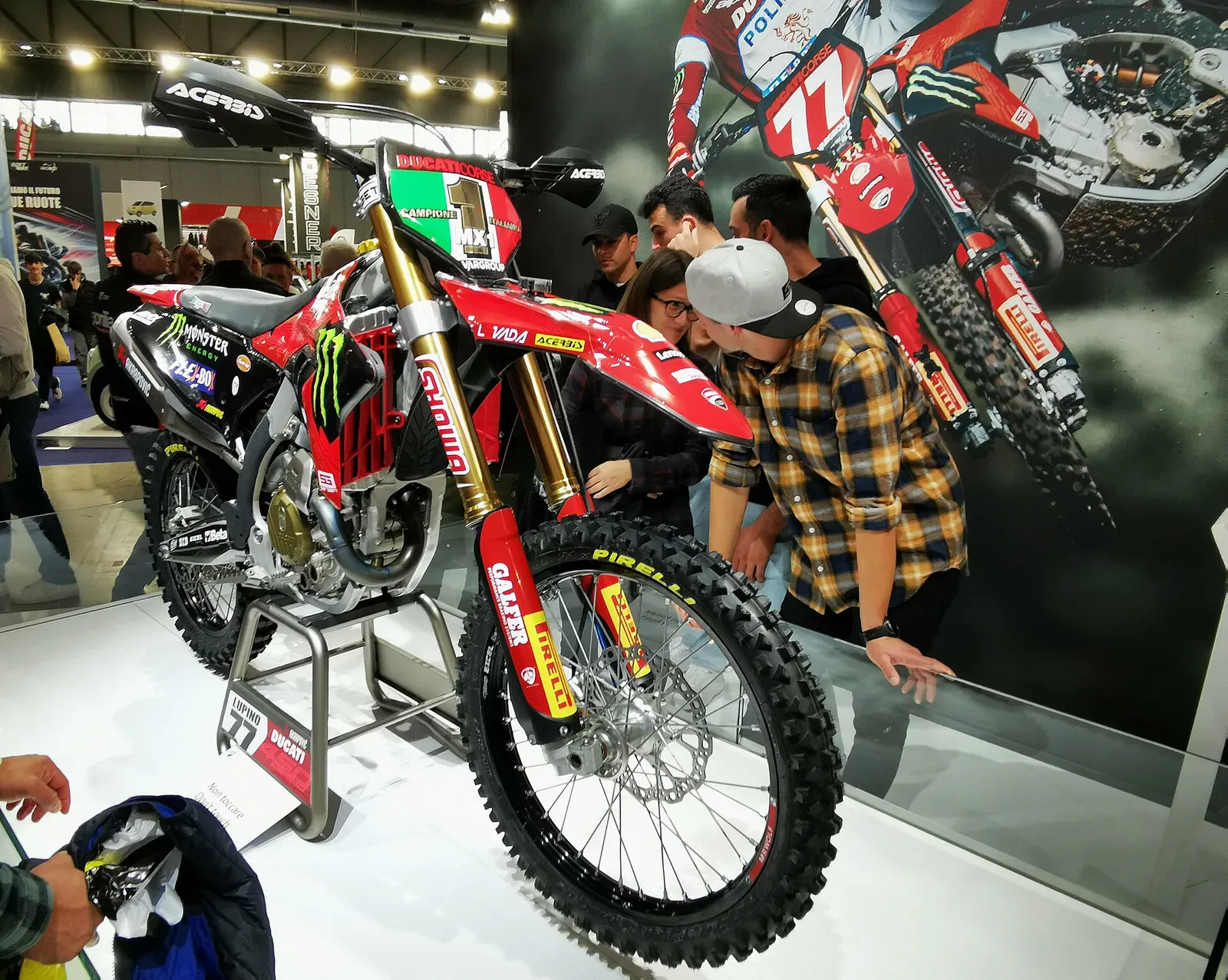 Ducati Desmo450 EDS: de eerste straatlegale enduro uit Borgo Panigale