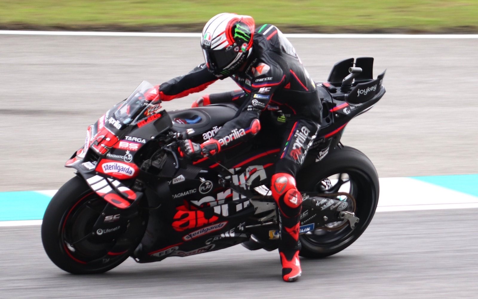 Het Jaar van Aprilia? Bezzecchi Leidt een Volledig Noale-Titelgevecht op de Helft van MotoGP 2026